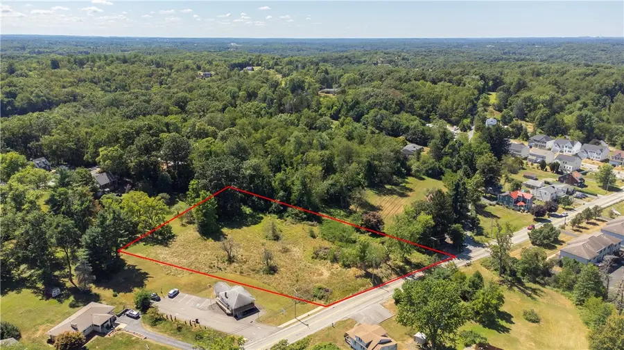 2425 Rochester Rd, Franklin Park, PA 15143 - Image #2