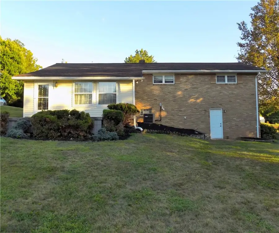 137 Watson Drive, Hopwood, PA 15445 - Image #2
