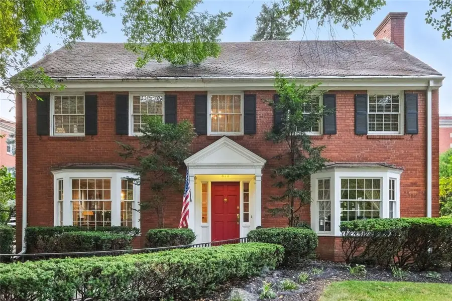 872 Canterbury Ln, Shadyside, PA 15232 - Image #2