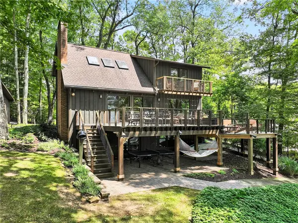 111 N North Peninsula Dr, Indian Lake Boro, PA 15926