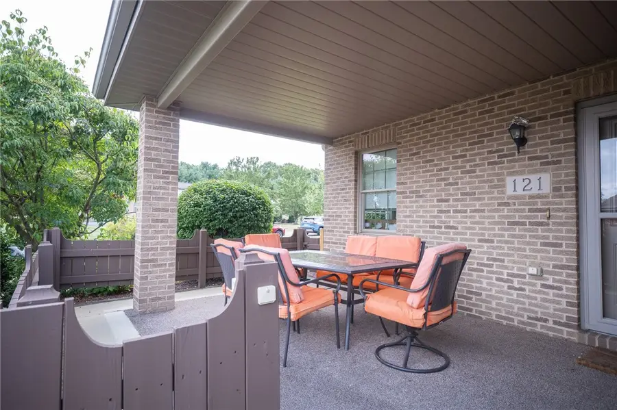 121 Steeplechase Circle, West Deer, PA 15044 - Image #3