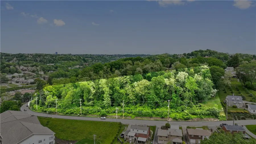 1261 Hamilton Road, Castle Shannon, PA 15234 - Image #2