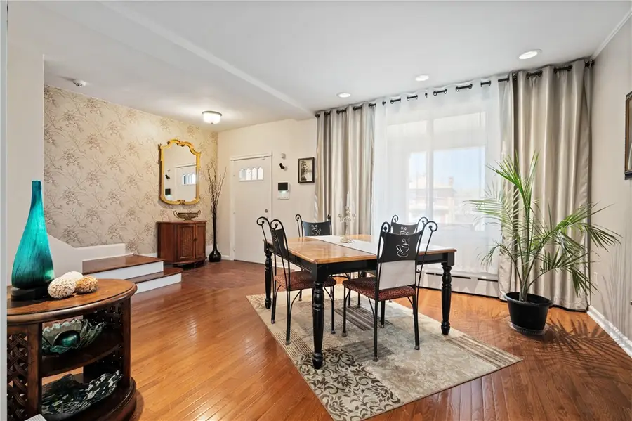 956 Greenfield Ave, Pittsburgh, PA 15217 - Image #2