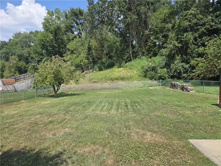 503 Crestview Dr, Plum, PA 15239 - Image #3