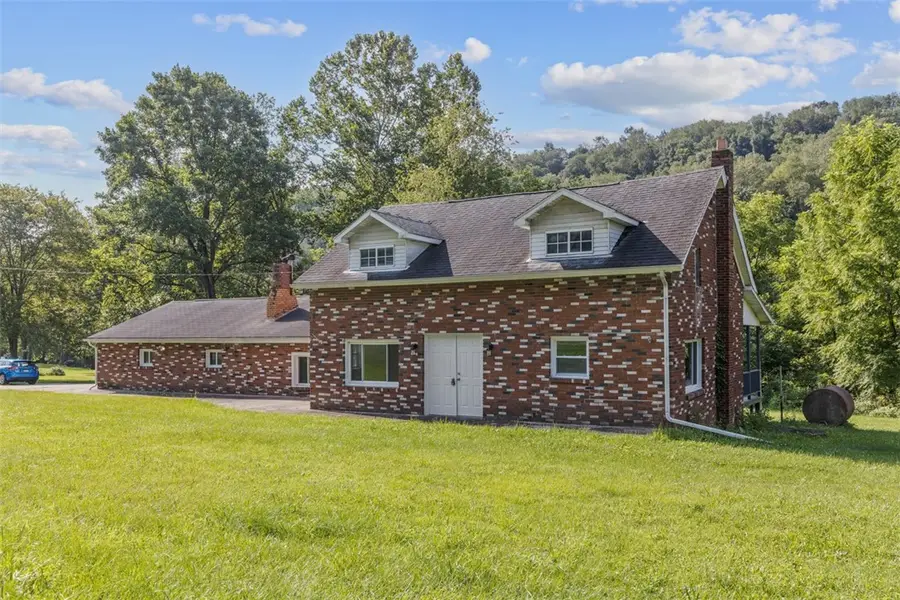 564 Bartleyville Rd, Hanover, PA 15021 - Image #2