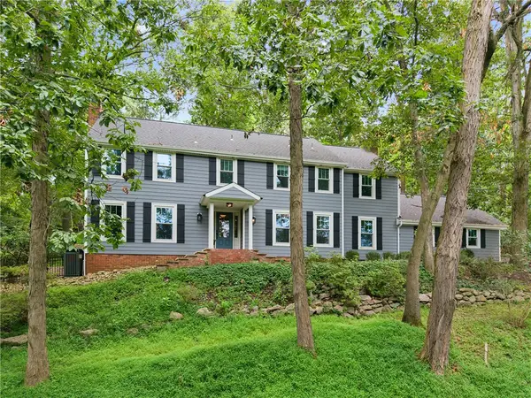 1258 Fox Chapel Rd, Fox Chapel, PA 15238