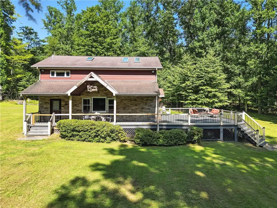 124 Walleye Dr, Rockland, PA 16374 - Image #3