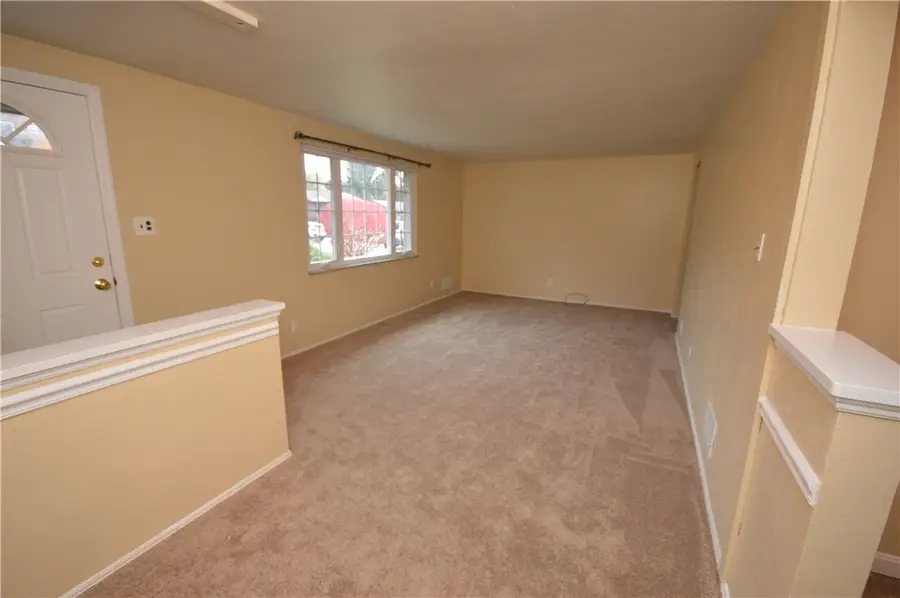 1684 Beryl Drive, Baldwin, PA 15227 - Image #2