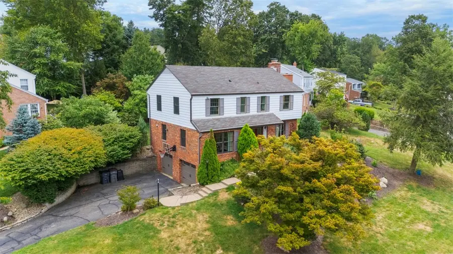 1251 Greystone Dr, Upper Saint Clair, PA 15241 - Image #2