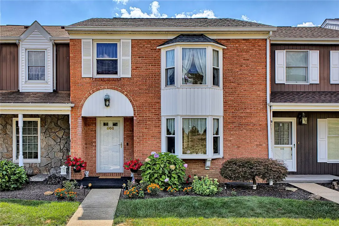 666 Georgetowne Village, White, PA 15701 - Image #1