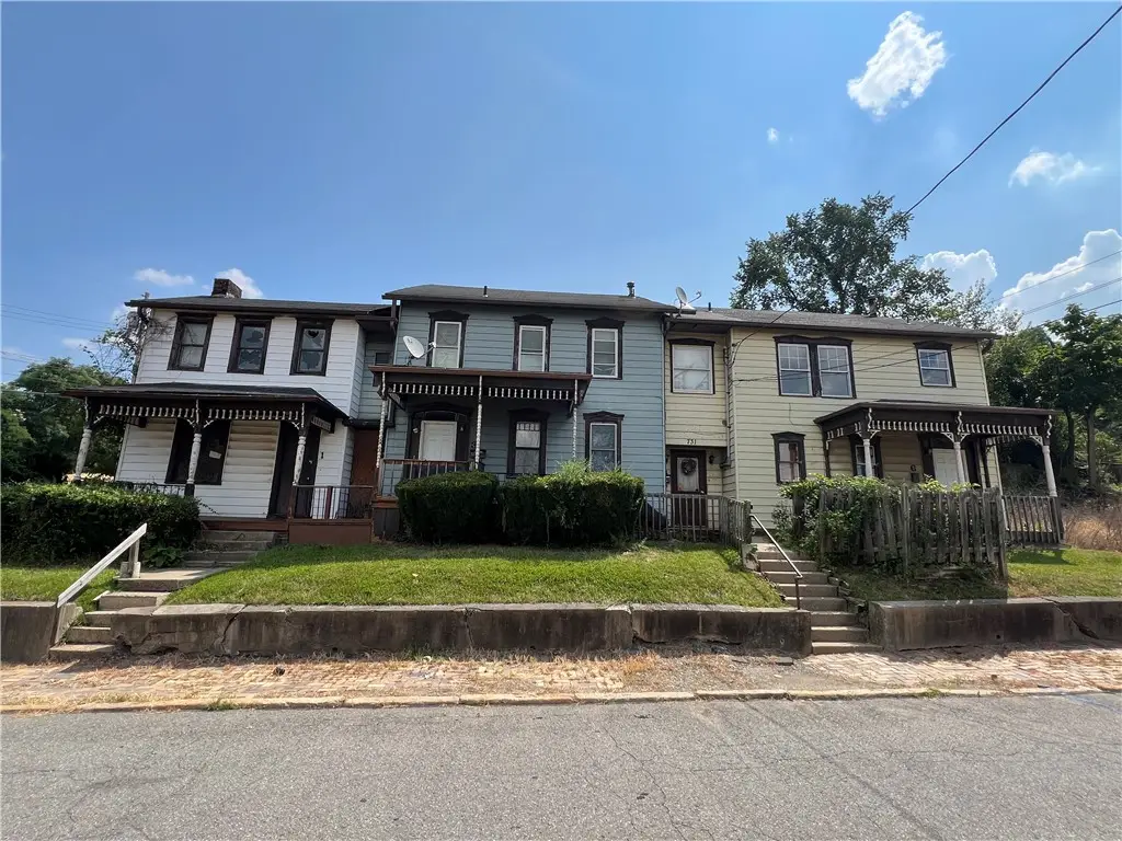 731 Jenny Lind St, McKeesport, PA 15132 - Image #1