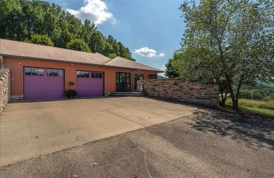 126 Big Foot Road, Dilliner, PA 15327 - Image #3