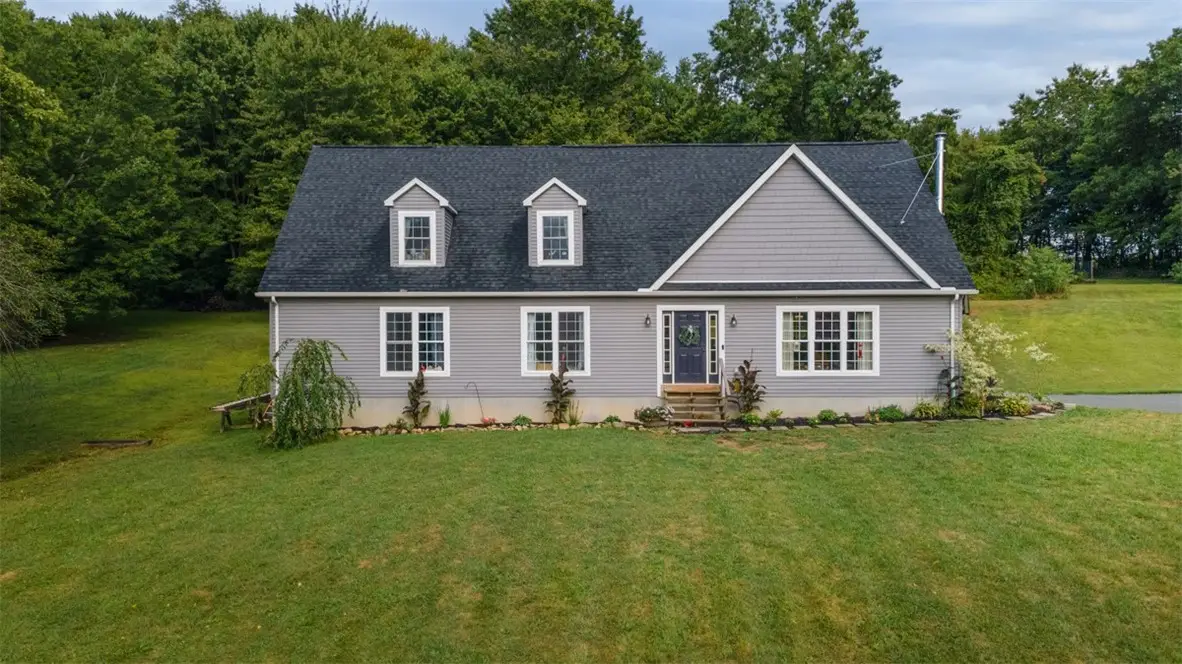 105 Jacobs Rd, Irwin, PA 16038 - Image #1