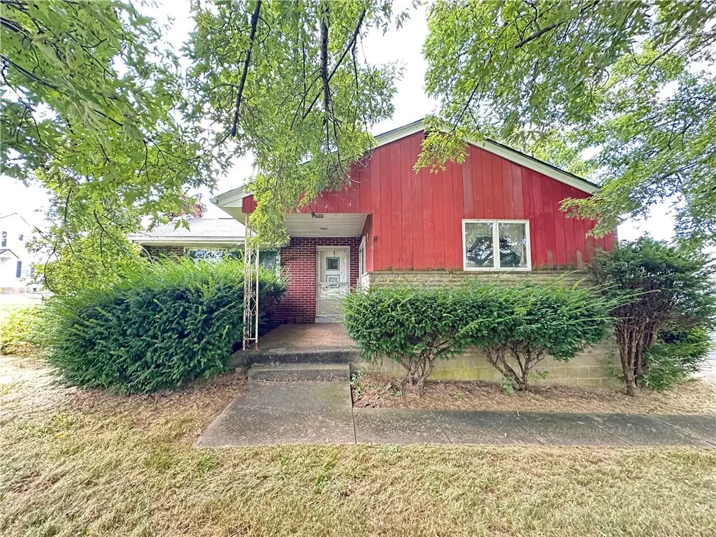 196 Hannahstown Rd, Jefferson, PA 16002 - Image #1