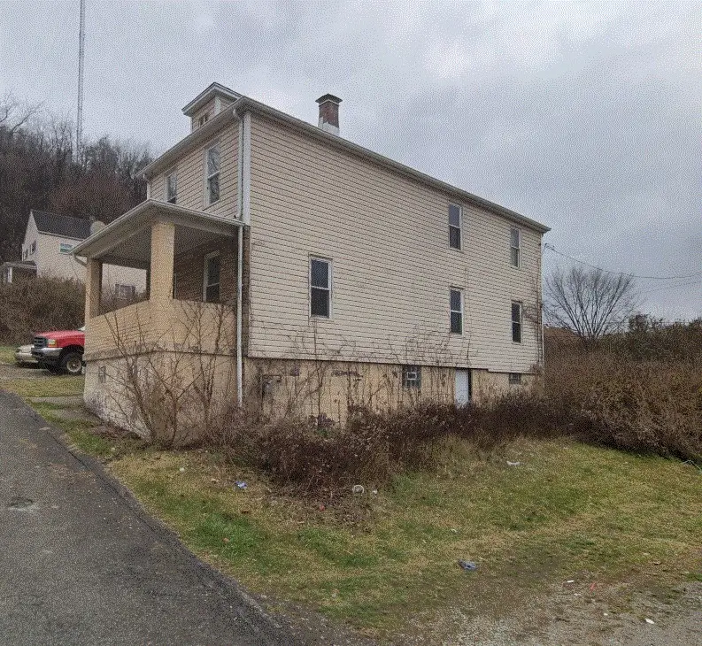670 Division St, Wall, PA 15148 - Image #3