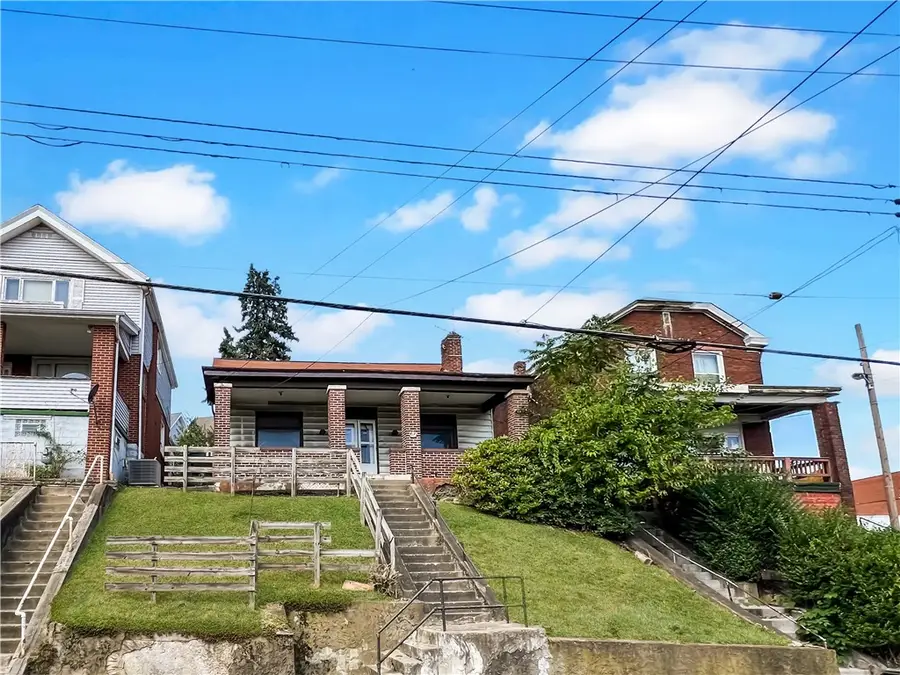 417 Hays Ave, Mount Oliver, PA 15210 - Image #2