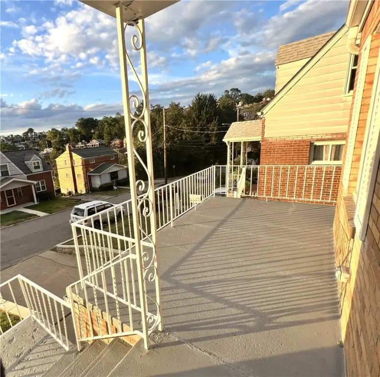 325 Outlook St, Brentwood, PA 15227 - Image #3