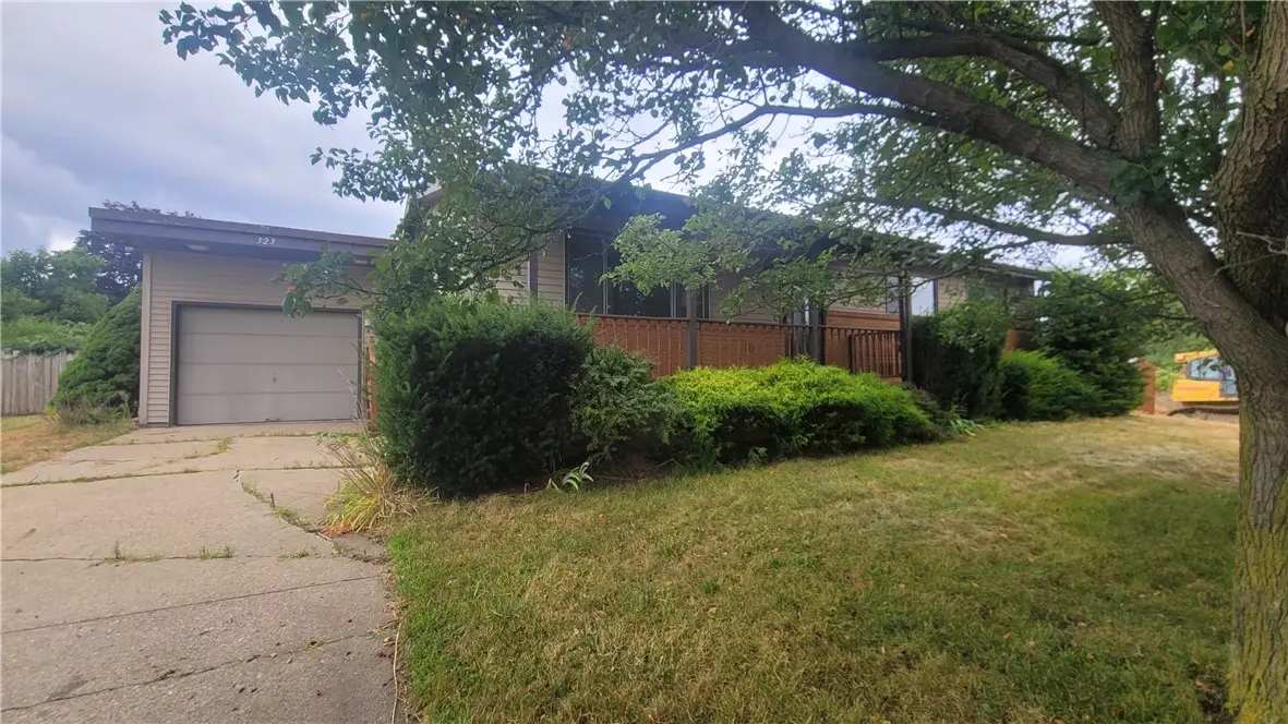 323 Olivia St, Beaver, PA 15009 - Image #1