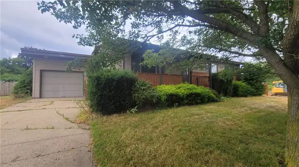 323 Olivia St, Beaver, PA 15009