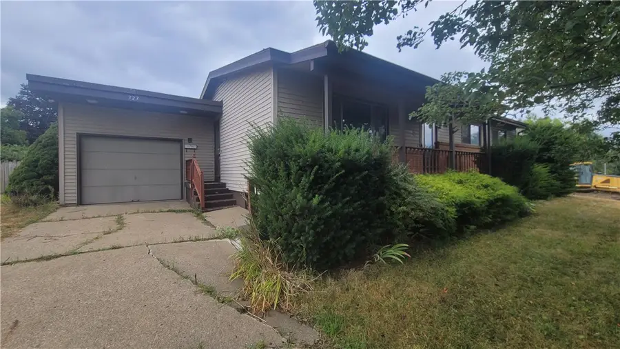 323 Olivia St, Beaver, PA 15009 - Image #2