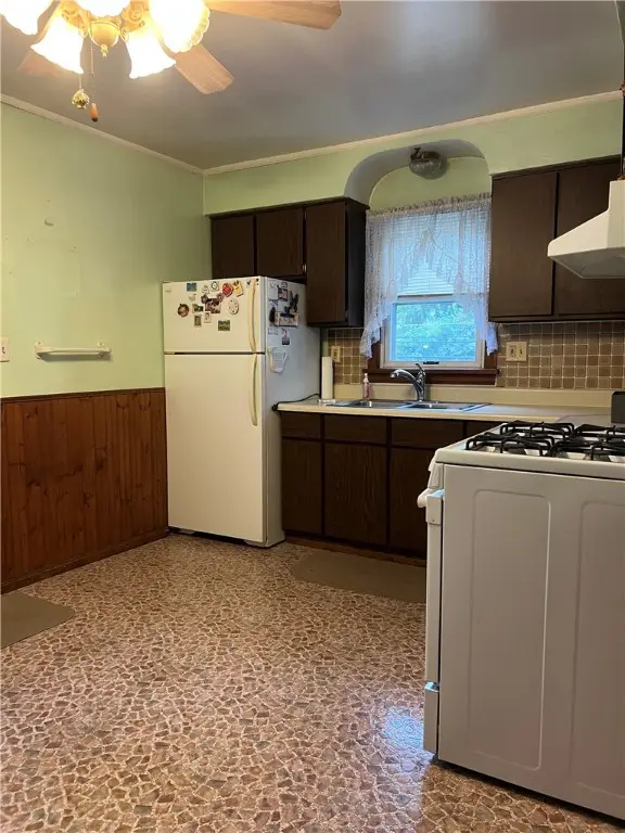 2918 Sebolt Rd, South Park, PA 15129 - Image #3