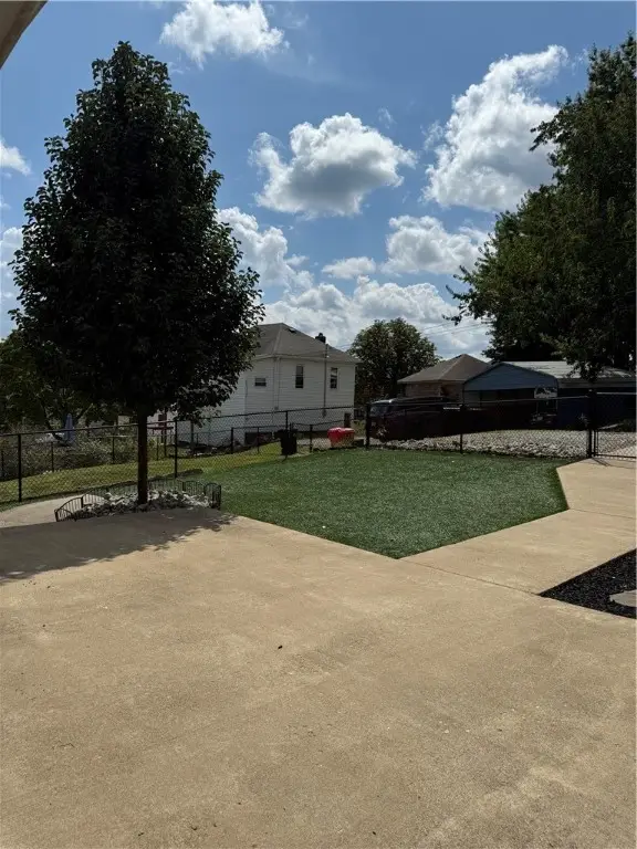 35 Phillipi Ave, Uniontown, PA 15401 - Image #3