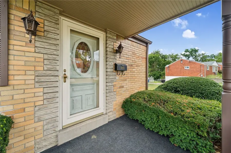 988 Shadycrest Rd, Beechview, PA 15216 - Image #3