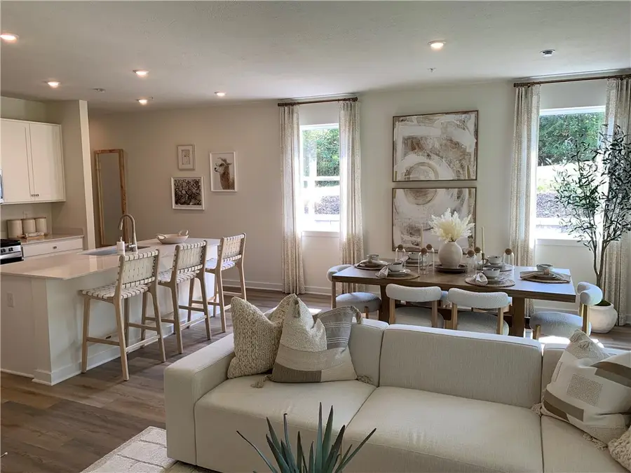 143 Scotland Ln, Lancaster, PA 16037 - Image #2