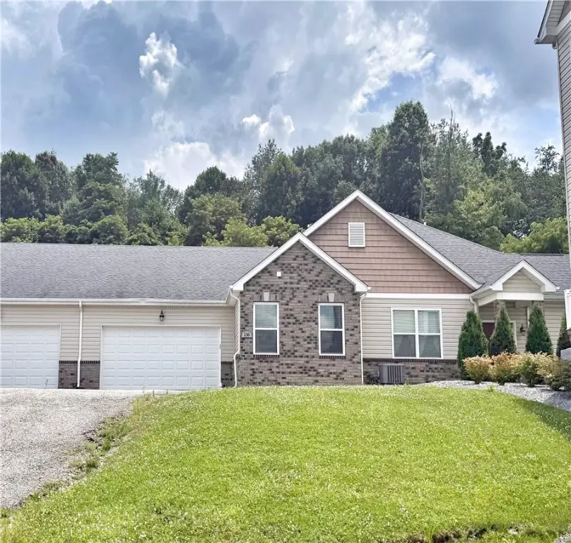136 Rosemary Ln, Economy, PA 15005 - Image #1