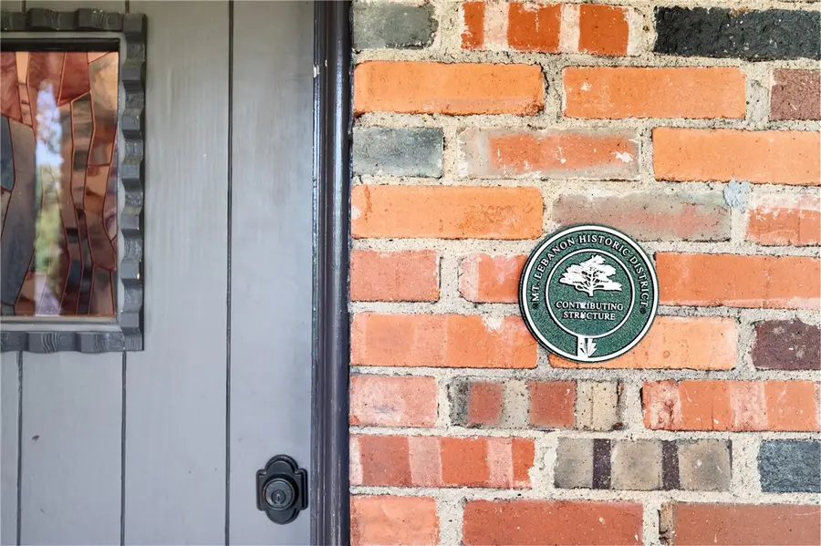 182 Inglewood Dr, Mount Lebanon Township, PA 15228 - Image #3