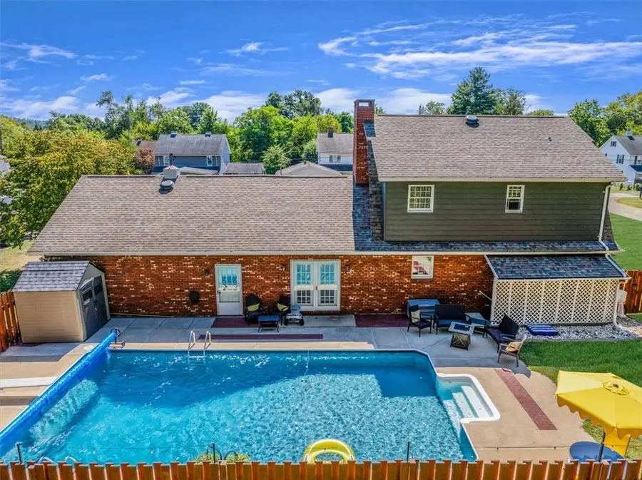 313 Glister Rd, Fairhope, PA 15012 - Image #2