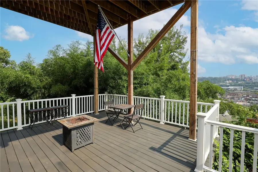 53 Holt St, Pittsburgh, PA 15203 - Image #3