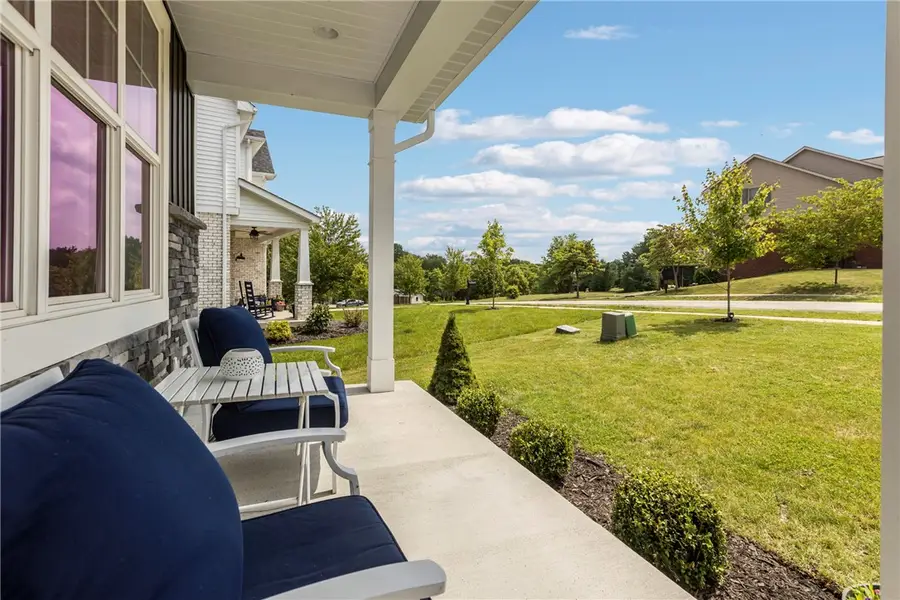 582 Forest Oaks Trl, North Huntingdon, PA 15642 - Image #3