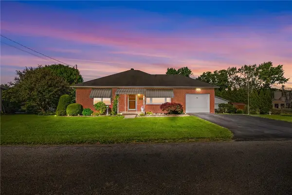 403 Rebecca St, Somerset, PA 15501