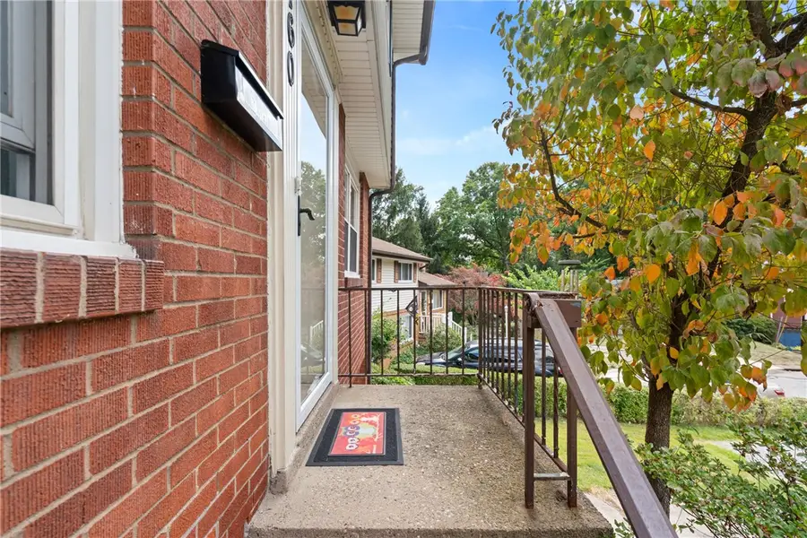 160 Legrande Dr, Forest Hills, PA 15221 - Image #3