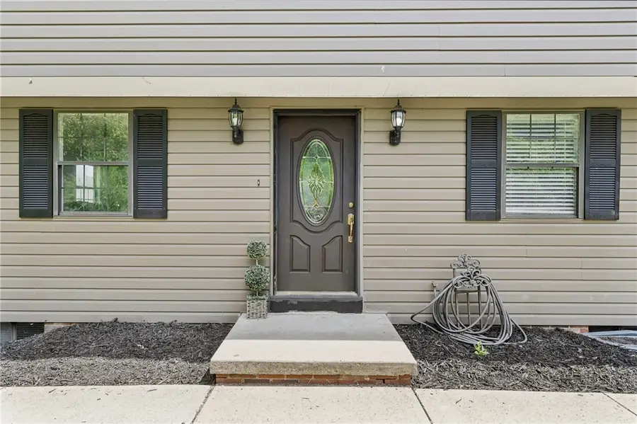 40 Emerson Rd, Shaler, PA 15209 - Image #2