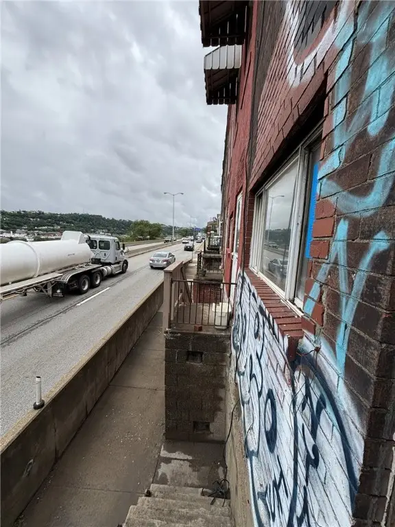 2013 Blvd Of The Allies, Pittsburgh, PA 15219 - Image #2