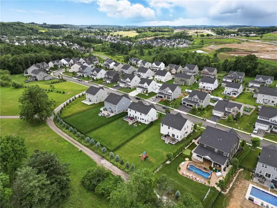 3049 Eagle Ridge Dr, Middlesex, PA 16059 - Image #3