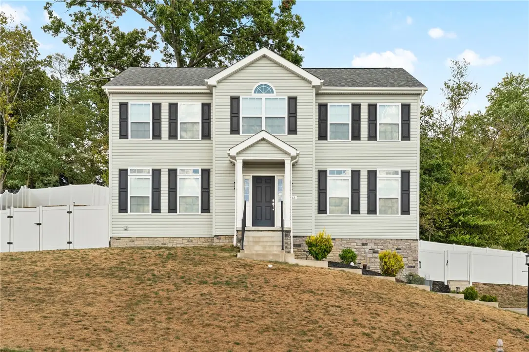 203 Southview Rd, Ross Township, PA 15237 - Image #1