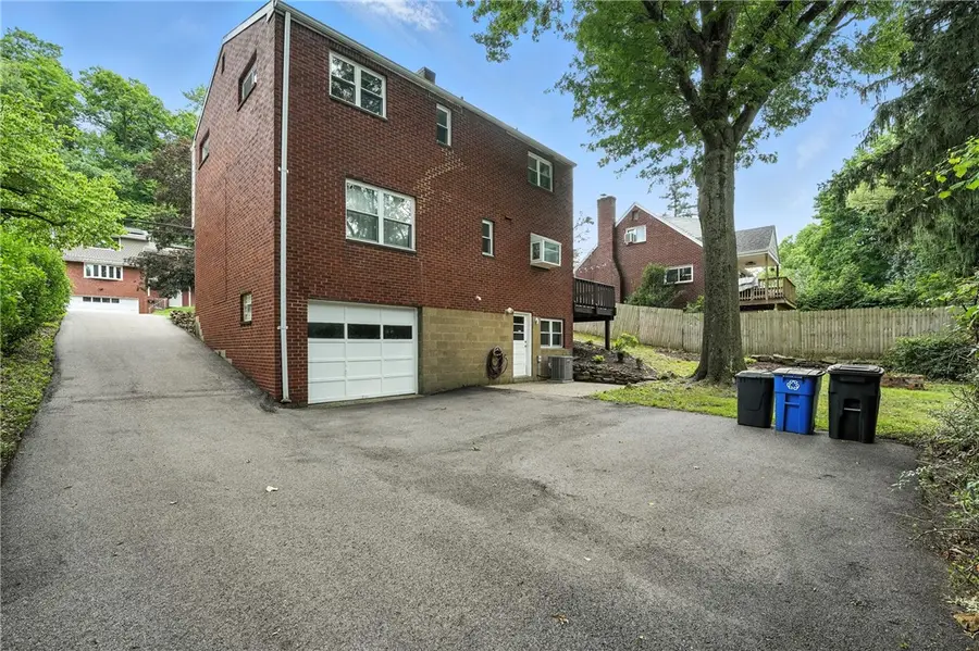 445 Pacific Ave, Forest Hills, PA 15221 - Image #3