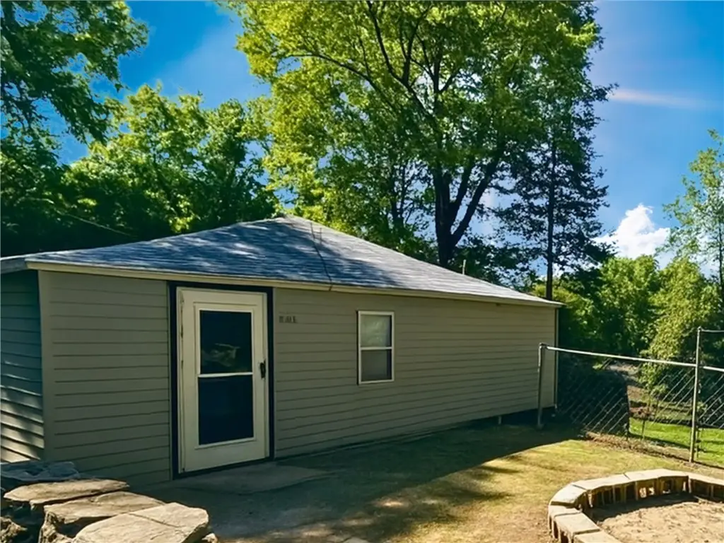 195 Kinch Rd, President, PA 16301 - Image #1