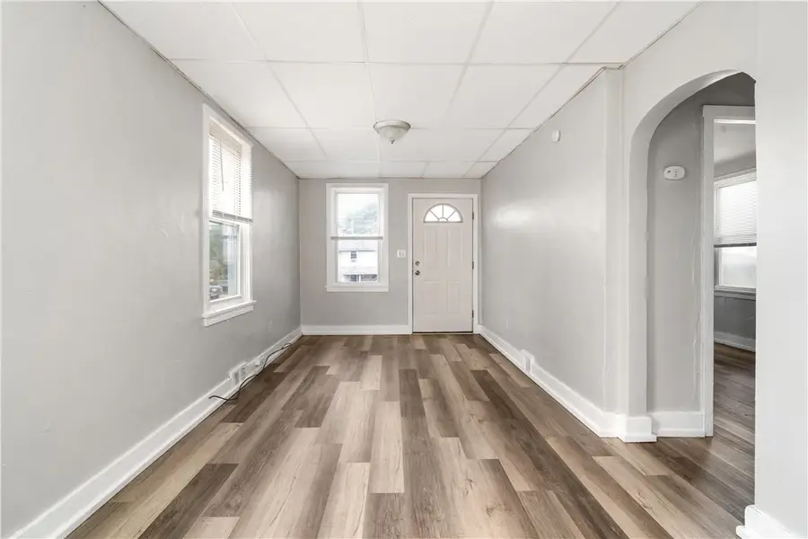 1012 Idlewood Avenue, Carnegie, PA 15106 - Image #2