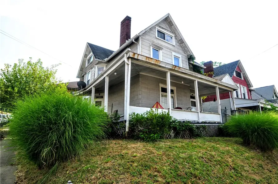 1060 Vance Ave, Coraopolis, PA 15108 - Image #3