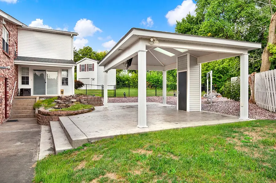 265 Monica Dr, Hempfield, PA 15601 - Image #2