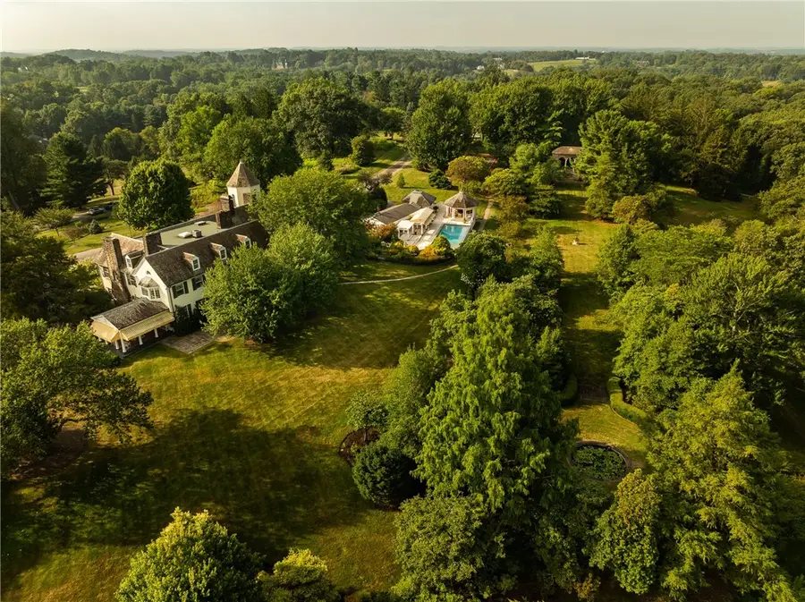 406 Hillside Drive, Sewickley Heights, PA 15143 - Image #2