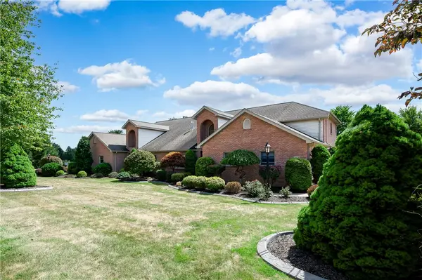 120 Blossom Drive #B, Center Twp, PA 16001