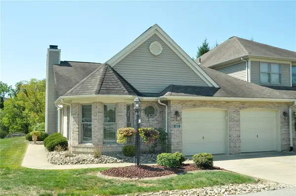 403 Hunt Club Dr, Hempfield Twp, PA 15601