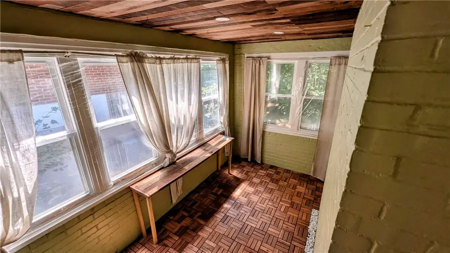 1885 Graham Blvd, Wilkinsburg, PA 15235 - Image #2