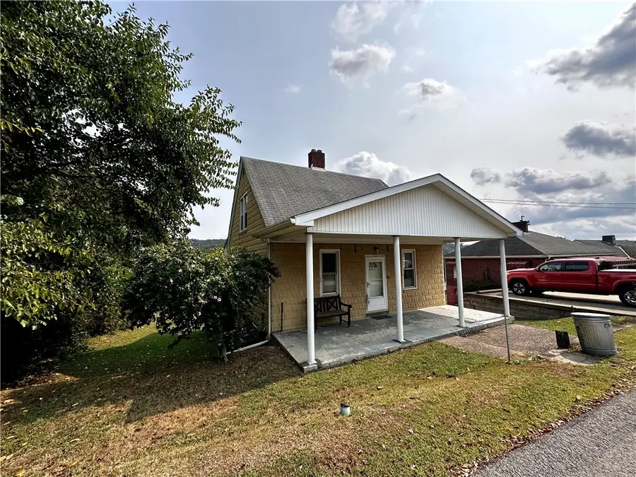 803 Locust St, La Belle, PA 15450 - Image #2