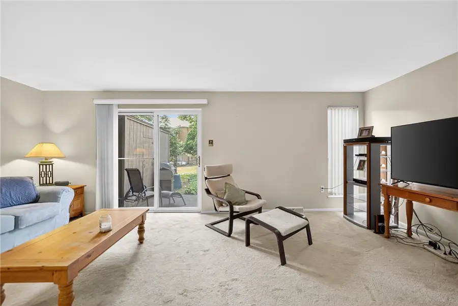 512 Dogwood Ct, Ross Township, PA 15237 - Image #3